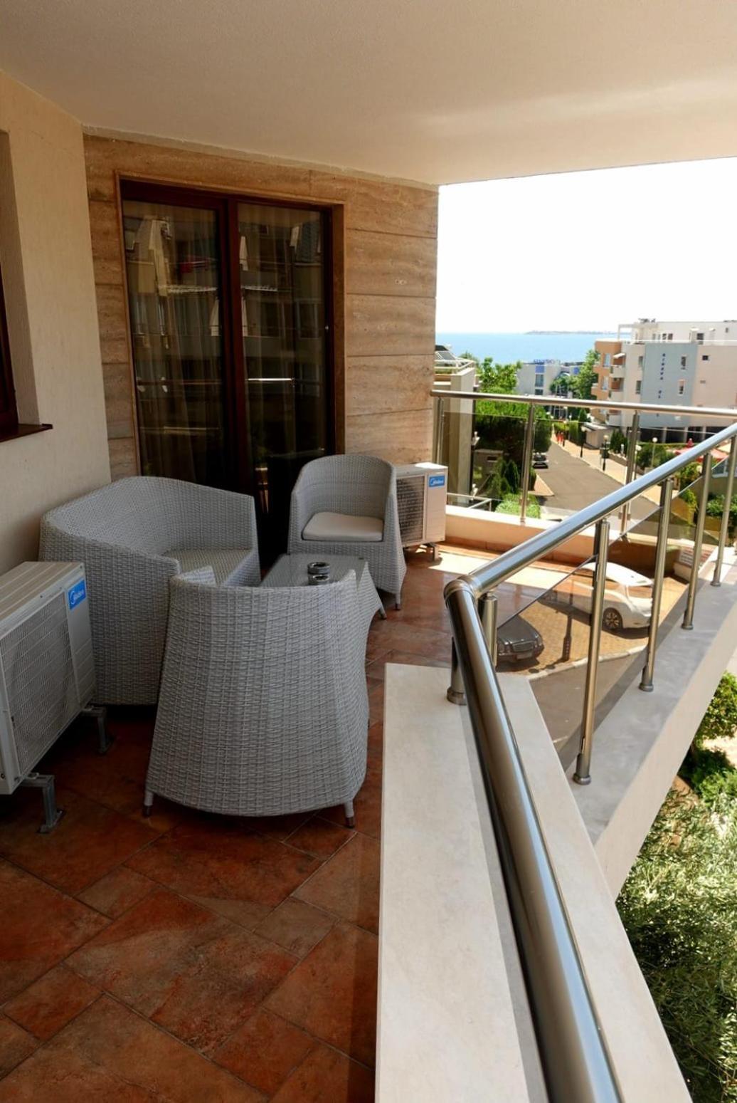 Millennium Apart Complex Aparthotel Sveti Vlas Exteriör bild
