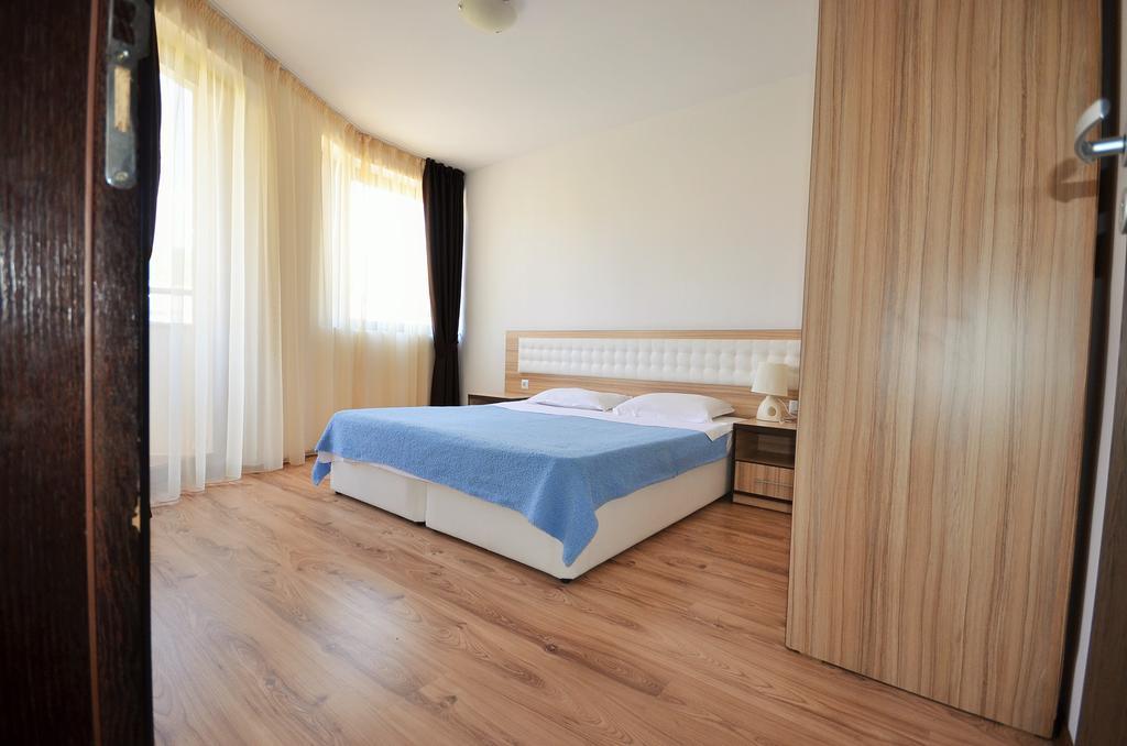 Millennium Apart Complex Aparthotel Sveti Vlas Exteriör bild