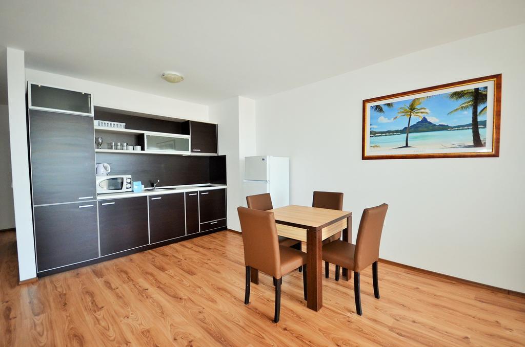 Millennium Apart Complex Aparthotel Sveti Vlas Exteriör bild