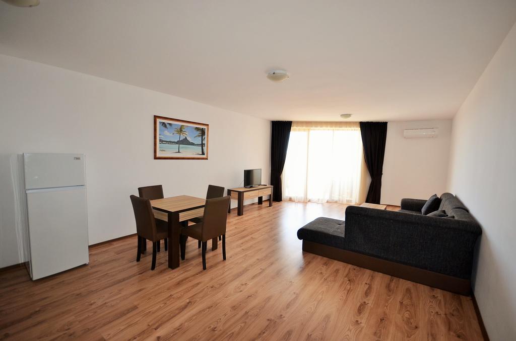 Millennium Apart Complex Aparthotel Sveti Vlas Exteriör bild